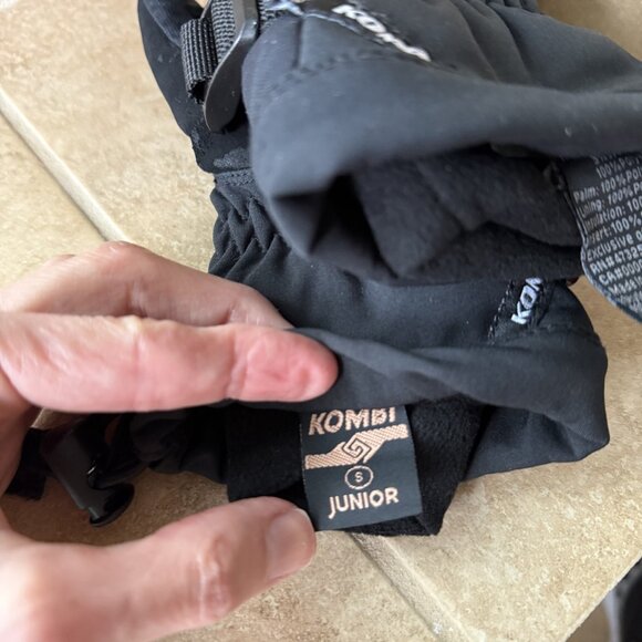 Kombi Junior Black Ski or Winter Sport Gloves - Picture 4 of 4